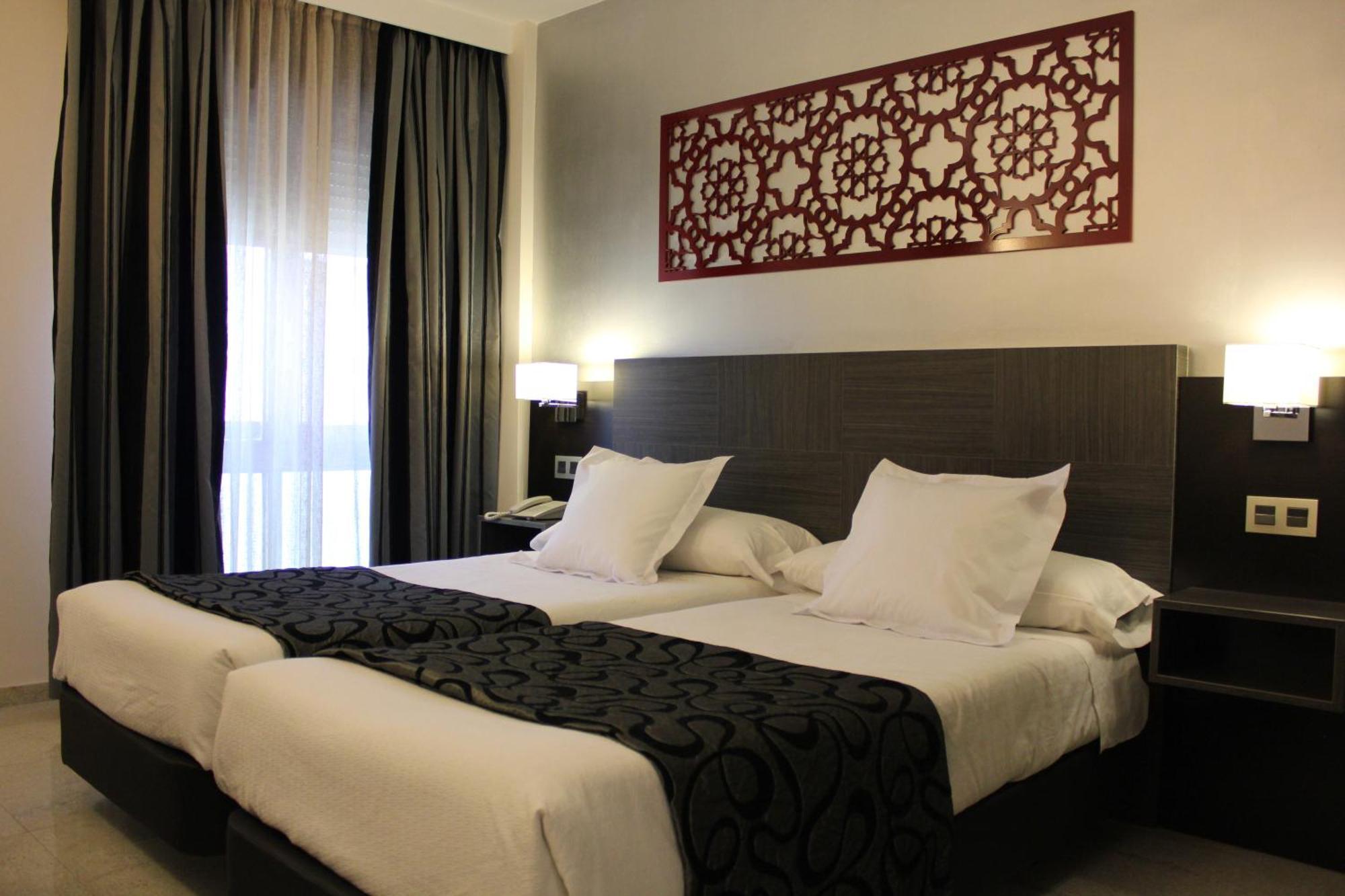Twin Room,1602327344:JPEG